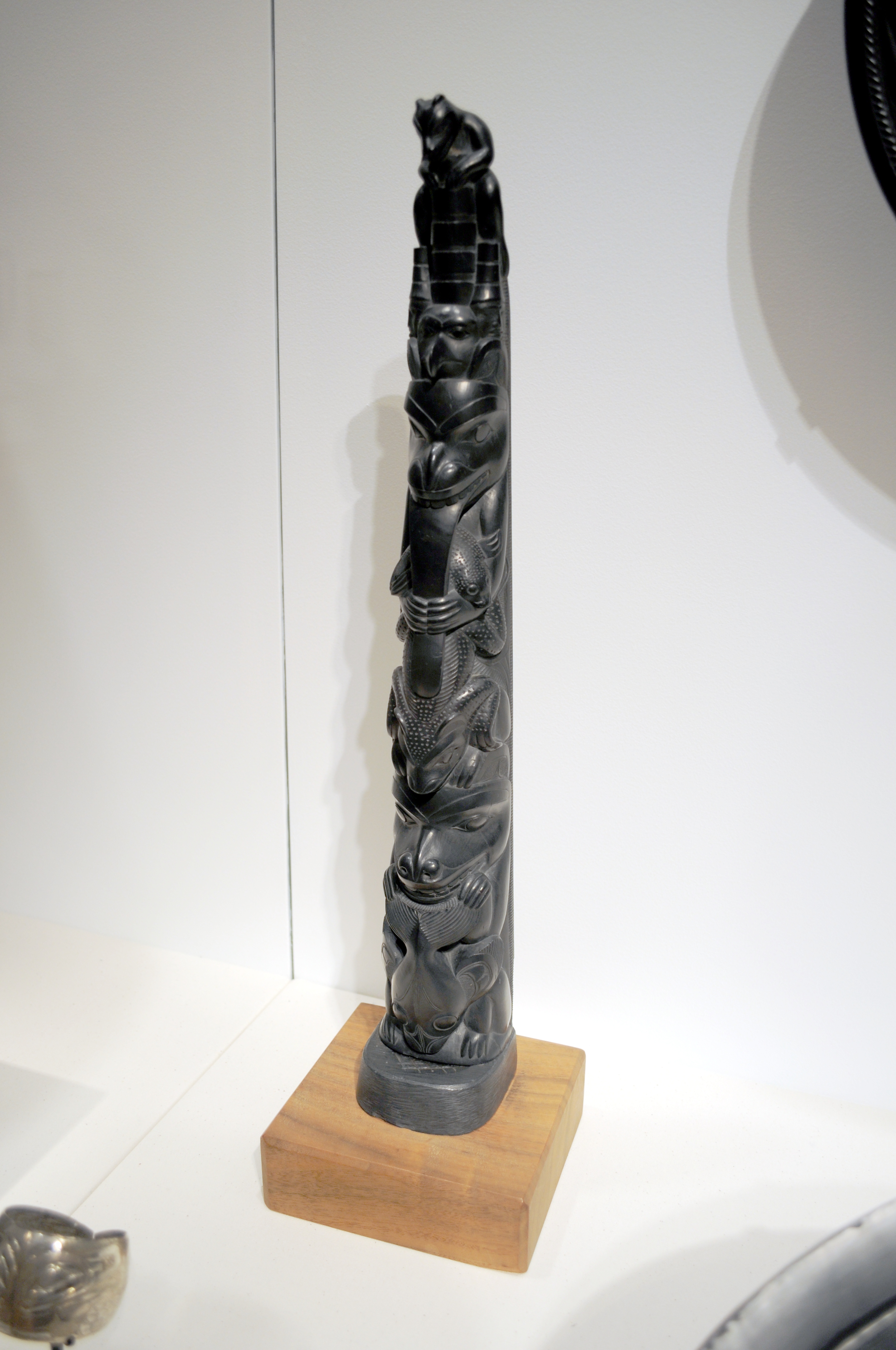 Model totem pole